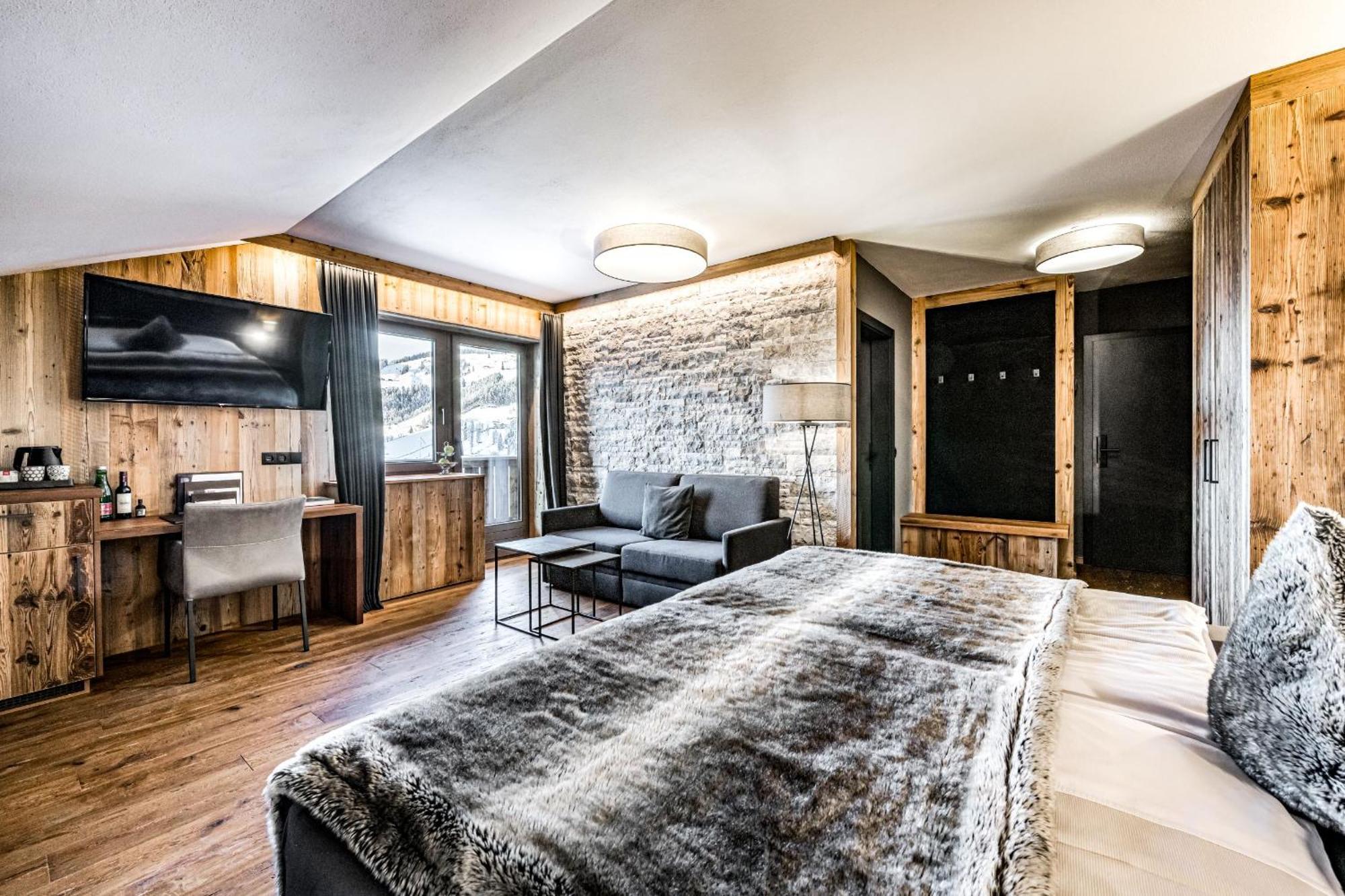 Almmonte Sensum Boutique