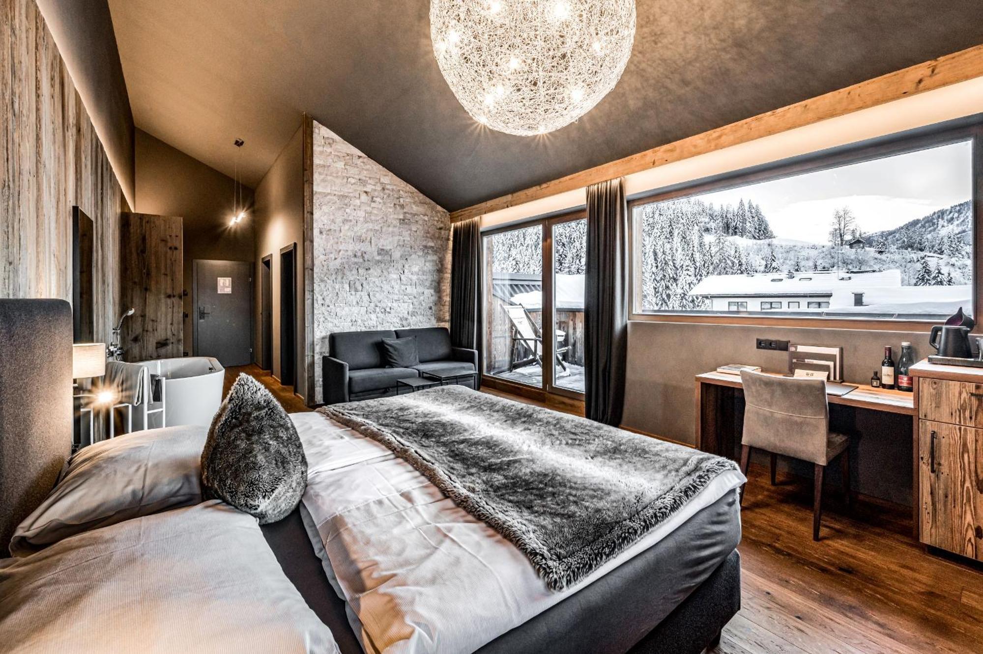 Almmonte Sensum Boutique