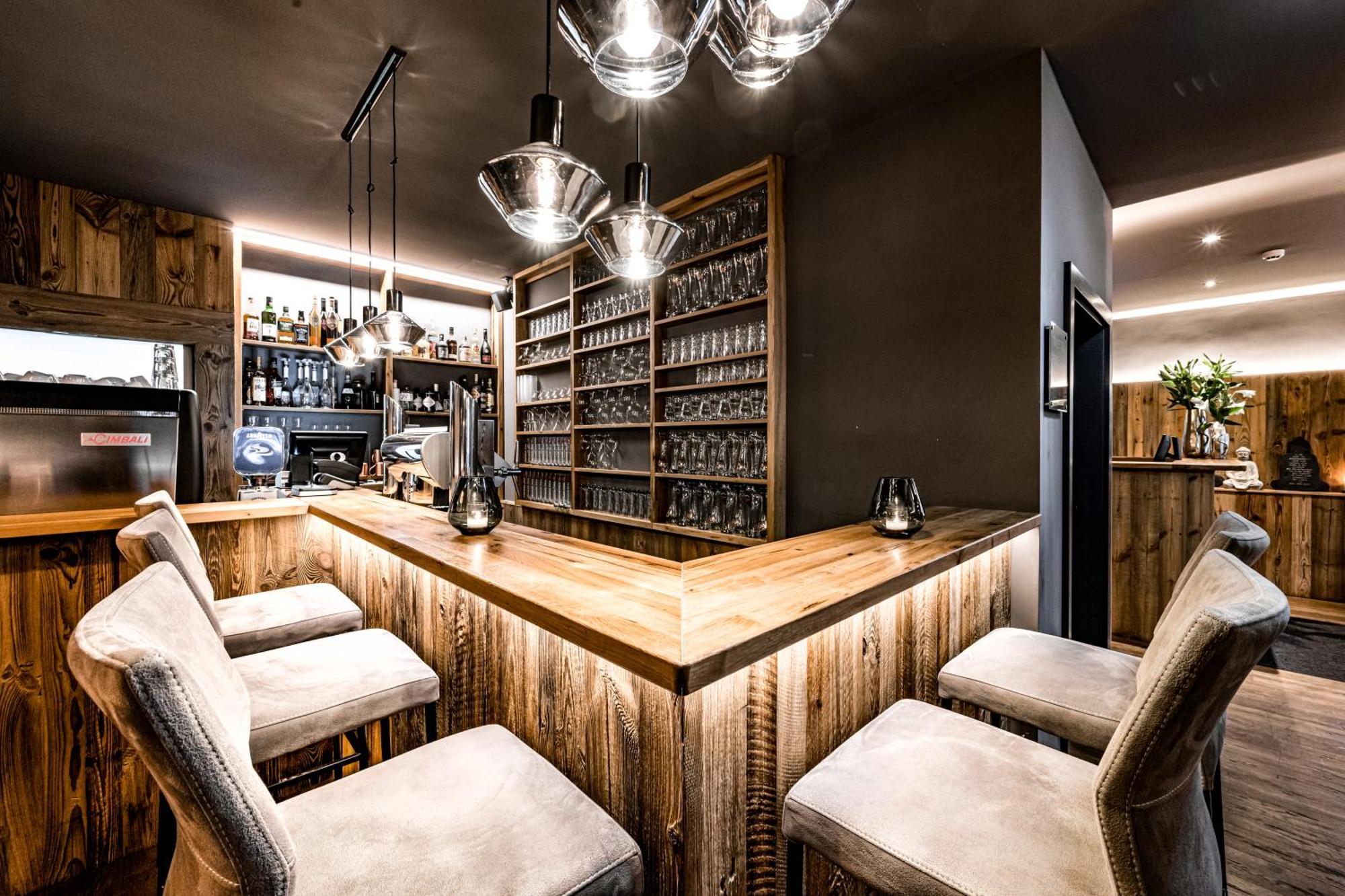 Almmonte Sensum Boutique